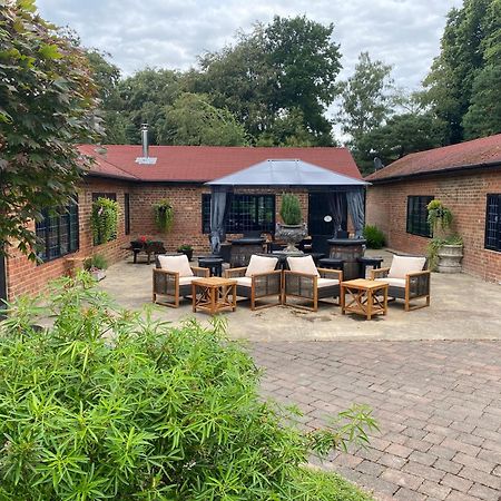 The Garth Guest Suite Studio Cottage Lingfield Buitenkant foto